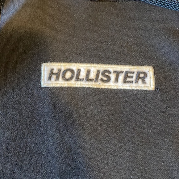 Hollister Hoodie size M Black and white off - Picture 3 of 3